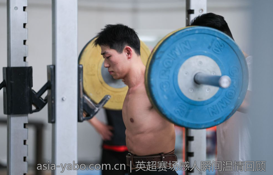 英超赛场感人瞬间温情回顾