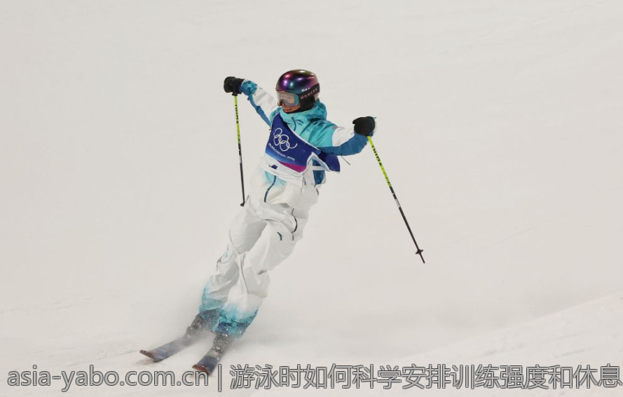 游泳时如何科学安排训练强度和休息